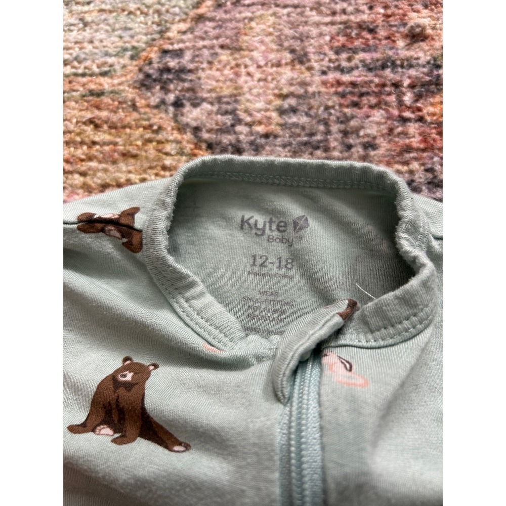 Kyte Baby Zippered‎ Romper Grizzly Bear Pine Tree Print Sage Green Size 12-18M - Picture 5 of 5